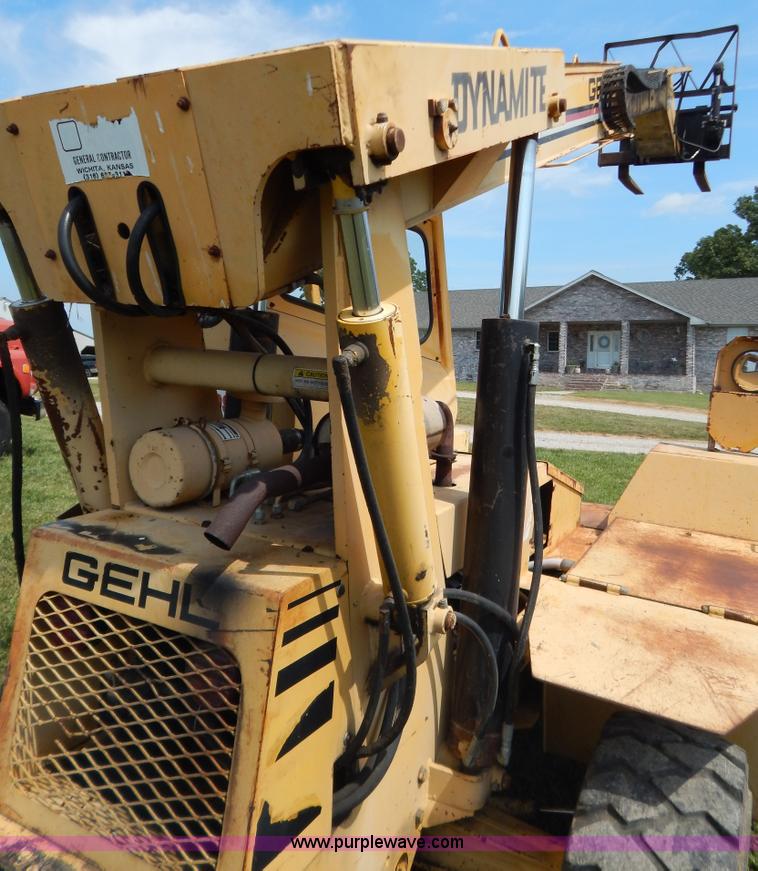 image for item G9481 Gehl DM54 telehandler