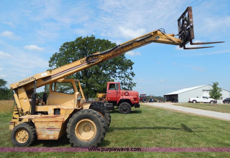 image for item G9481 Gehl DM54 telehandler