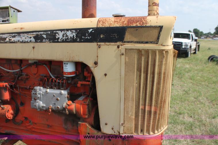 image for item H7409 1966 Case 930 Comfort King tractor