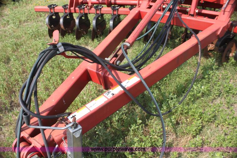 image for item H7413 Sunflower 4510 18'W disk chisel with packer