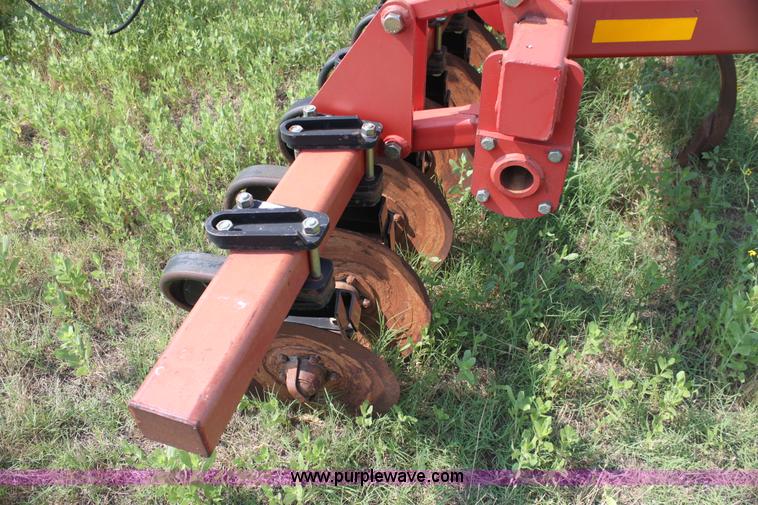 image for item H7413 Sunflower 4510 18'W disk chisel with packer