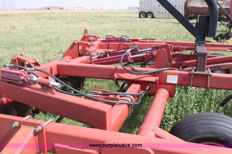 image for item H7413 Sunflower 4510 18'W disk chisel with packer