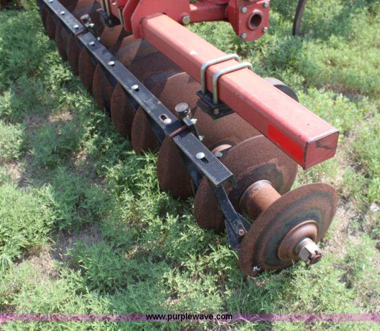 image for item H7413 Sunflower 4510 18'W disk chisel with packer