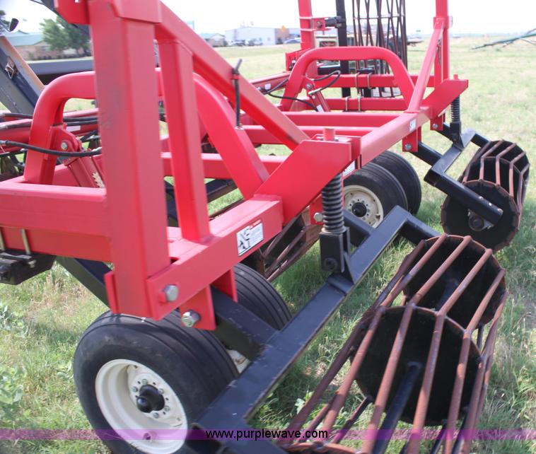 image for item H7413 Sunflower 4510 18'W disk chisel with packer