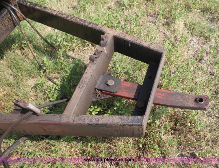 image for item H7415 Dew Eze Super Slicer bale cutter