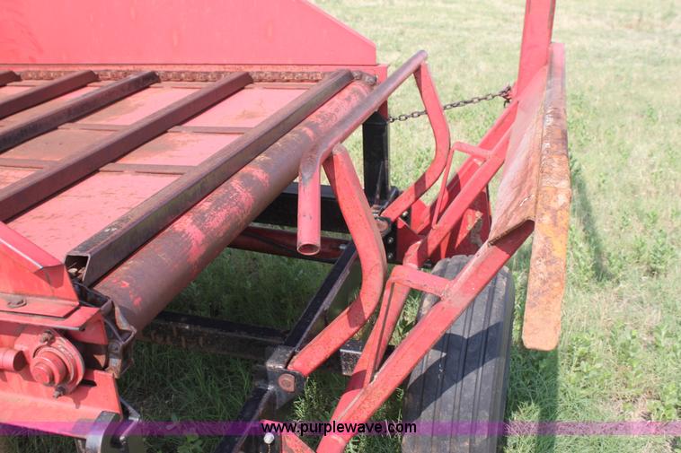 image for item H7415 Dew Eze Super Slicer bale cutter