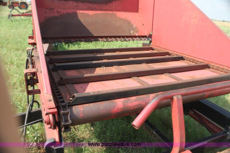 image for item H7415 Dew Eze Super Slicer bale cutter