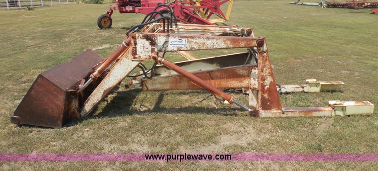 image for item H9985 GB 800 loader