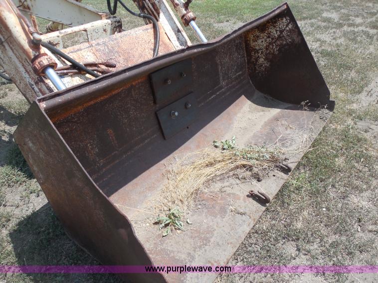 image for item H9985 GB 800 loader