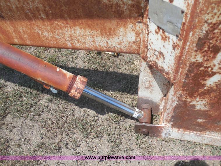 image for item H9985 GB 800 loader