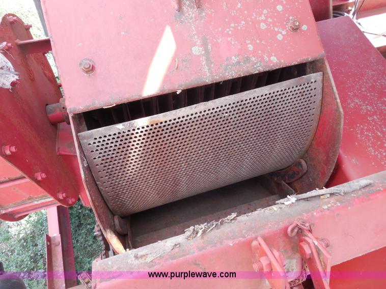 image for item H9988 Farm Hand F826-B tub grinder