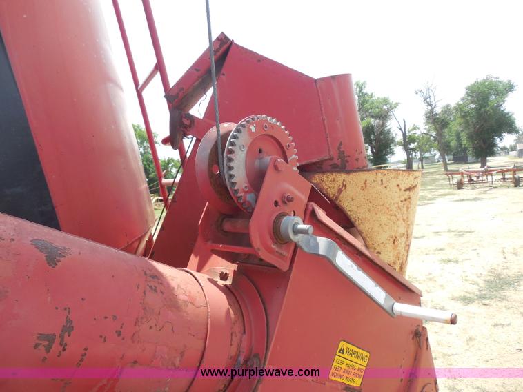 image for item H9988 Farm Hand F826-B tub grinder