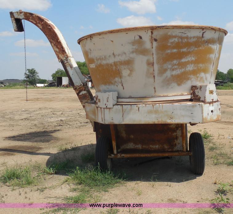 image for item H9989 Sundance Tubmiller 901 tub grinder