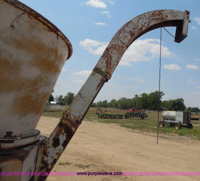 image for item H9989 Sundance Tubmiller 901 tub grinder