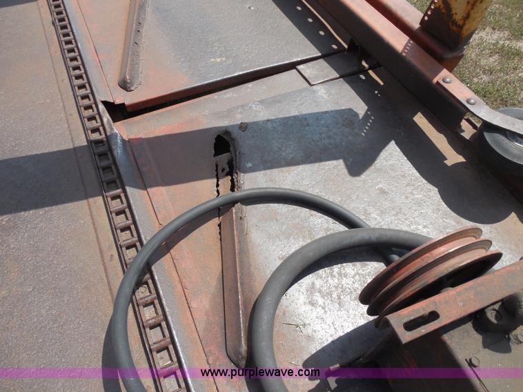 image for item H9992 Farm Hand E100-D eight bale accumulator