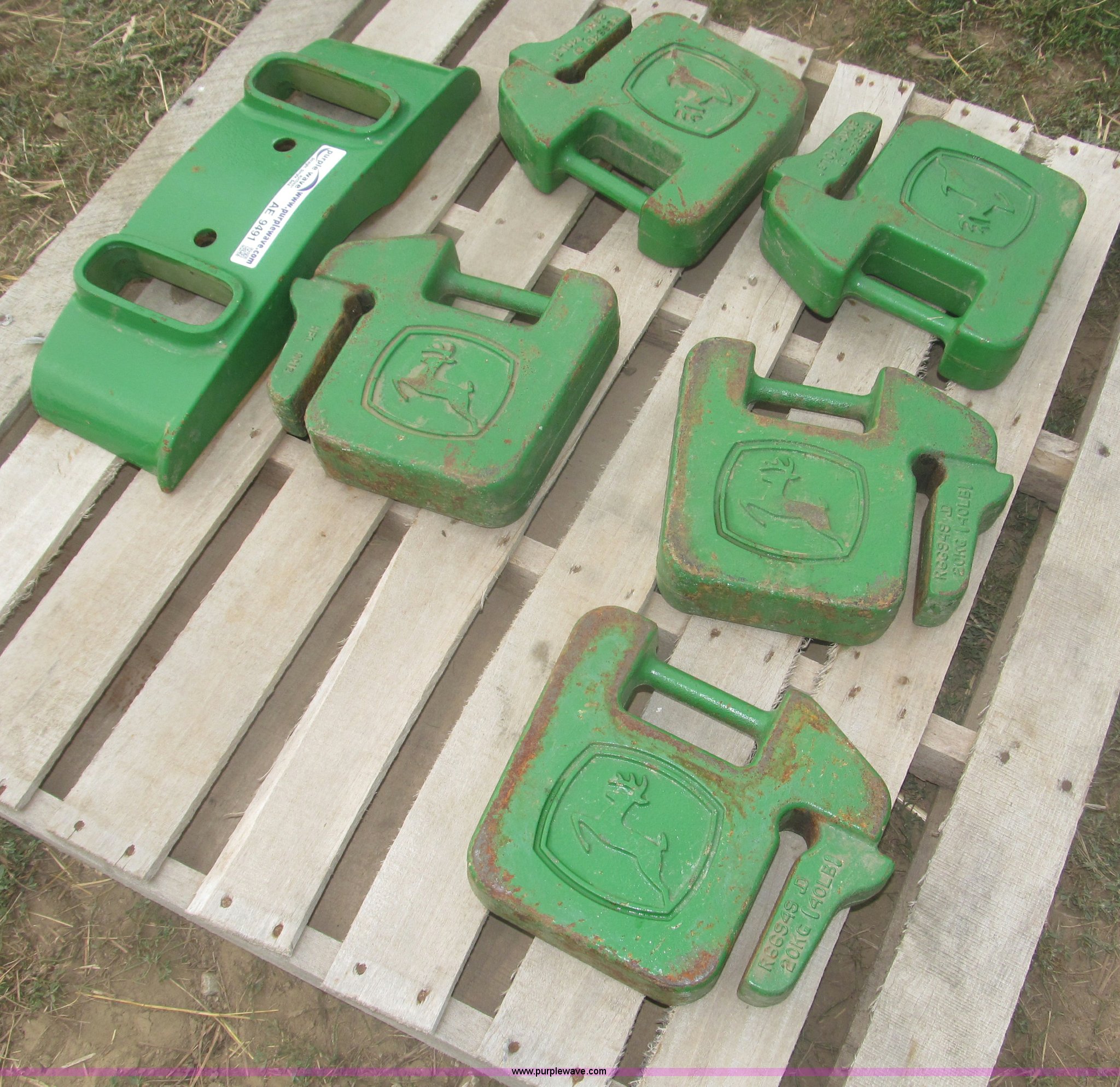 John Deere suitcase weights and brackets in Falls City, NE Item