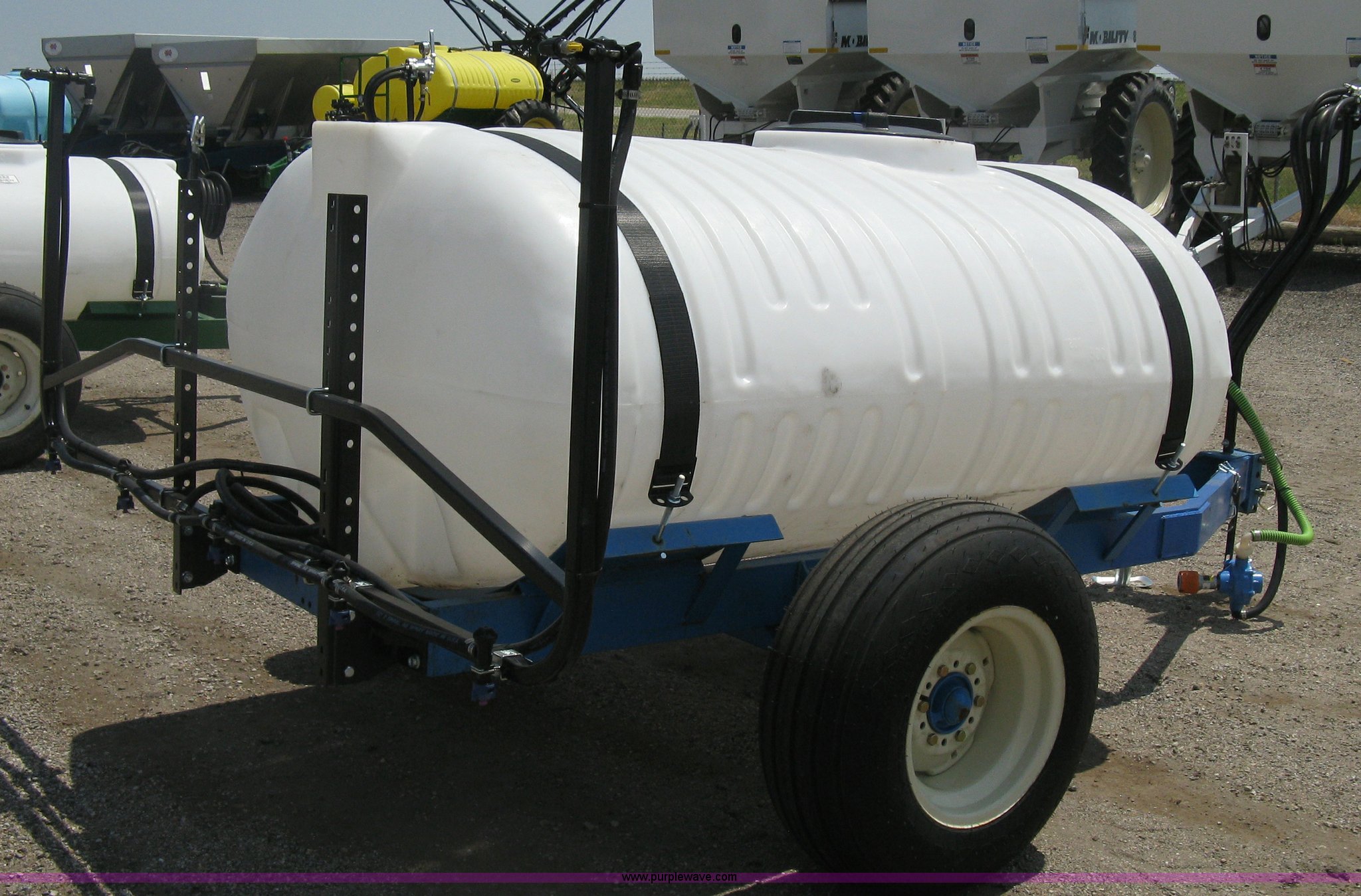 Schaben pull behind sprayer in Newton, KS Item D8439 sold Purple Wave