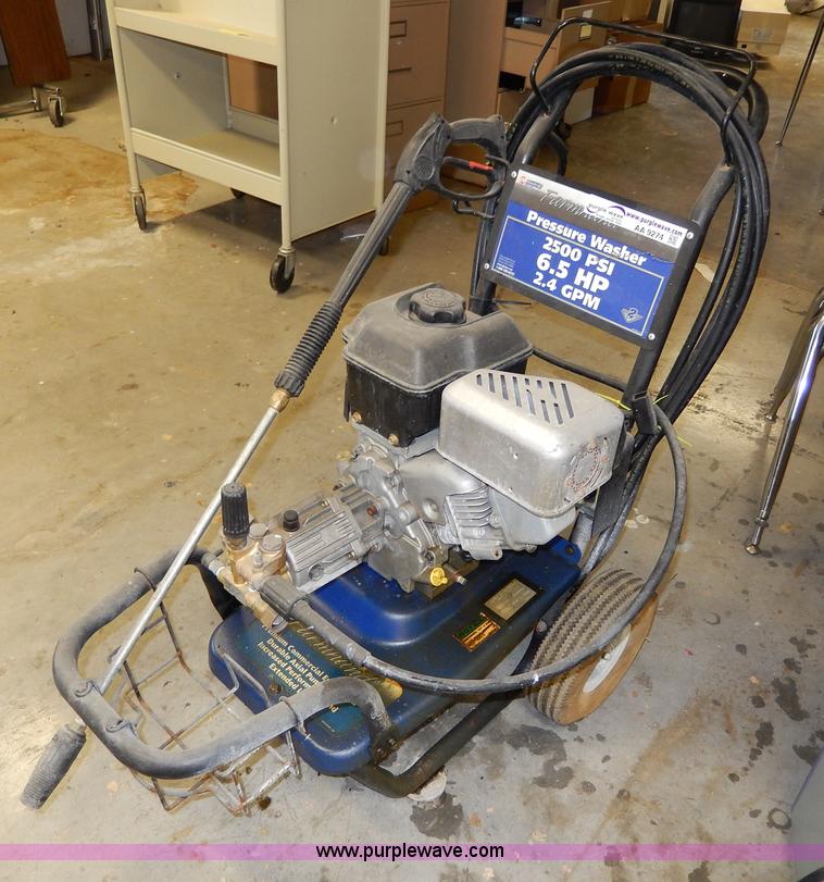 Campbell Hausfeld pressure washer in 