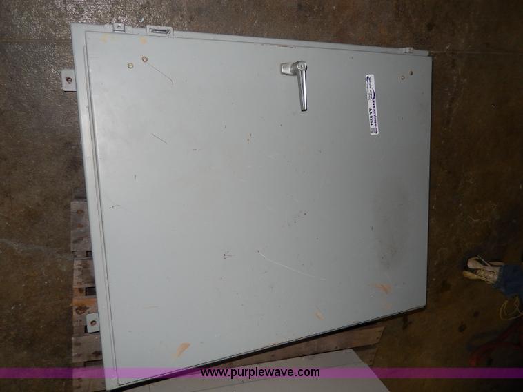 image for item AA9284 Telemetry control center