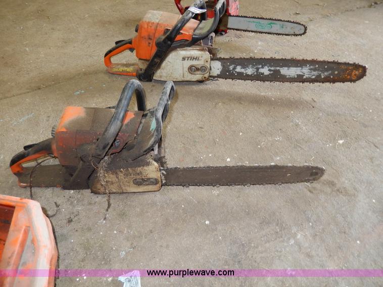 image for item AA9288 (3) assorted chainsaws