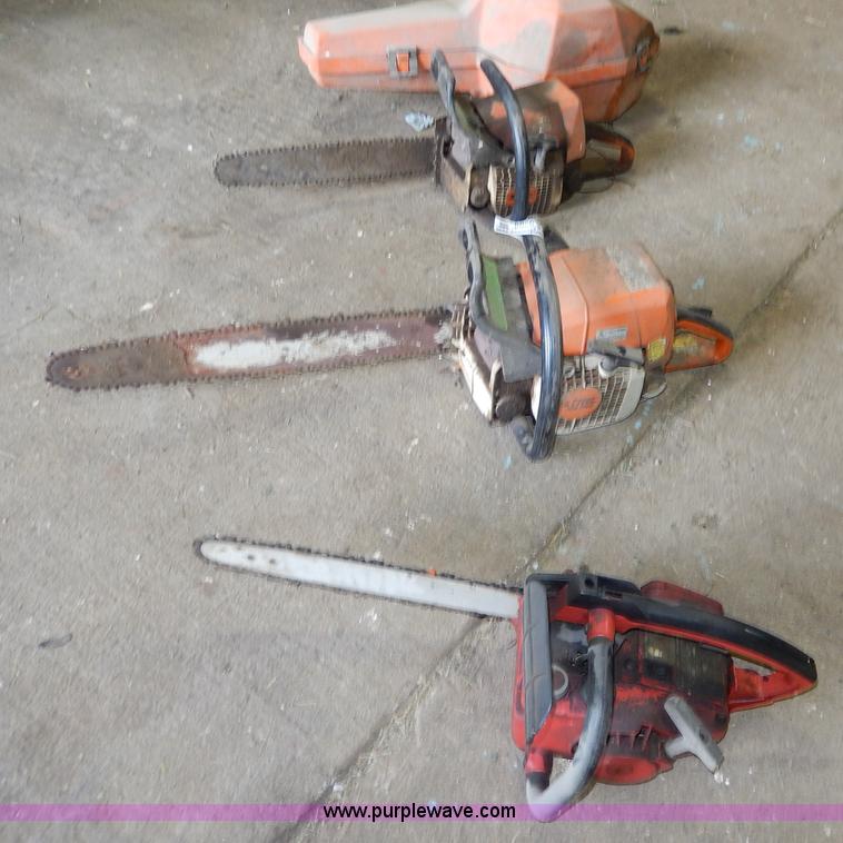 image for item AA9288 (3) assorted chainsaws