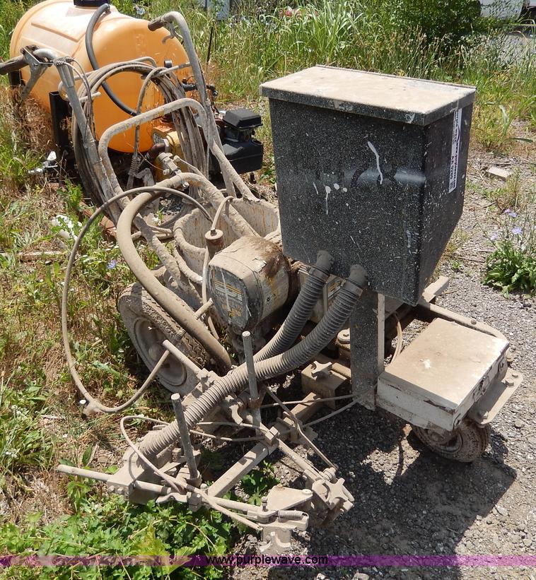 image for item AA9289 LDI Airless HD 160 paint striper