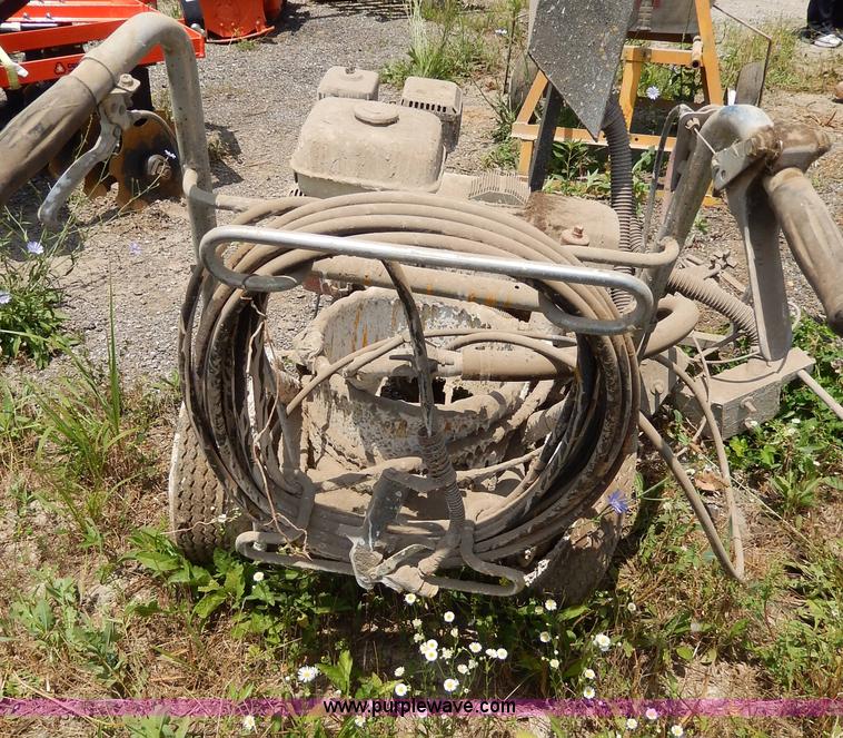 image for item AA9289 LDI Airless HD 160 paint striper