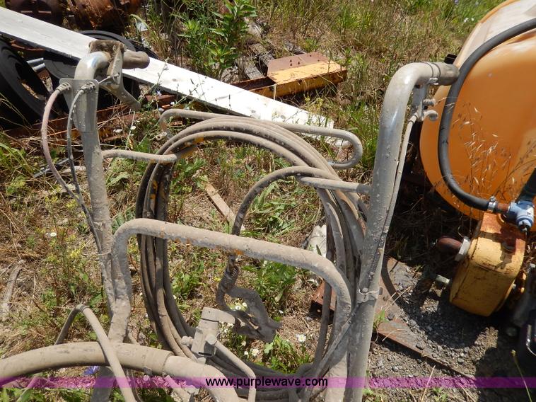 image for item AA9289 LDI Airless HD 160 paint striper