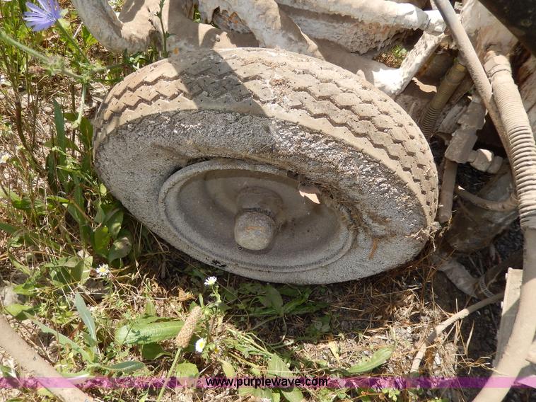 image for item AA9289 LDI Airless HD 160 paint striper