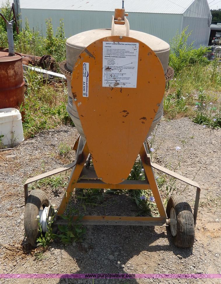 image for item AA9290 Gibson concrete mixer