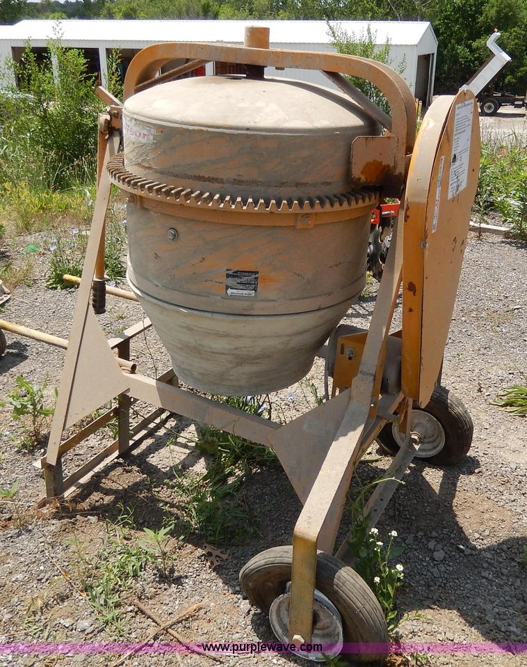 image for item AA9290 Gibson concrete mixer