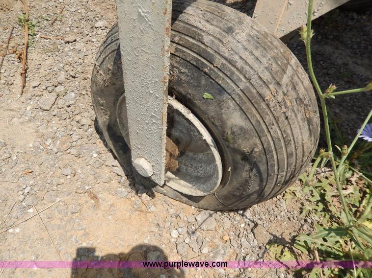 image for item AA9290 Gibson concrete mixer