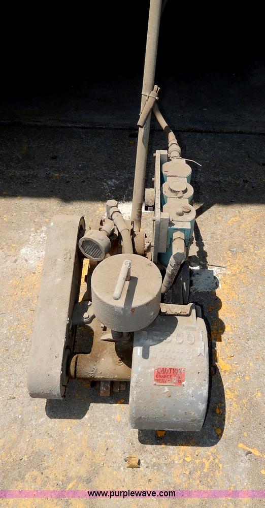image for item AA9292 Desco AF525 concrete chipper
