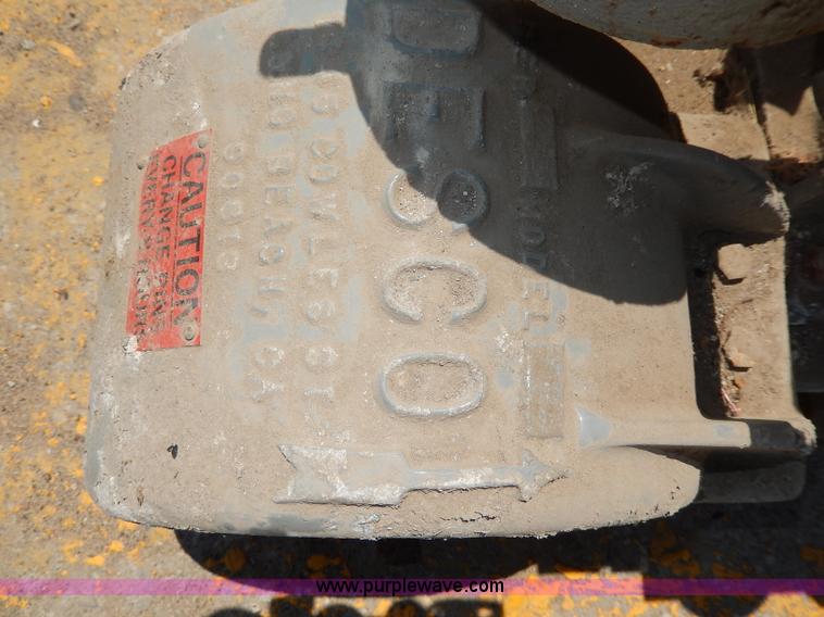 image for item AA9292 Desco AF525 concrete chipper