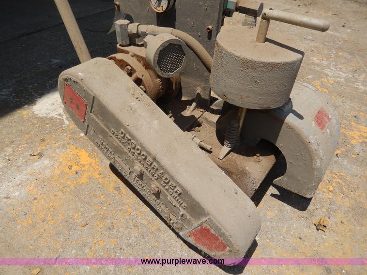 image for item AA9292 Desco AF525 concrete chipper
