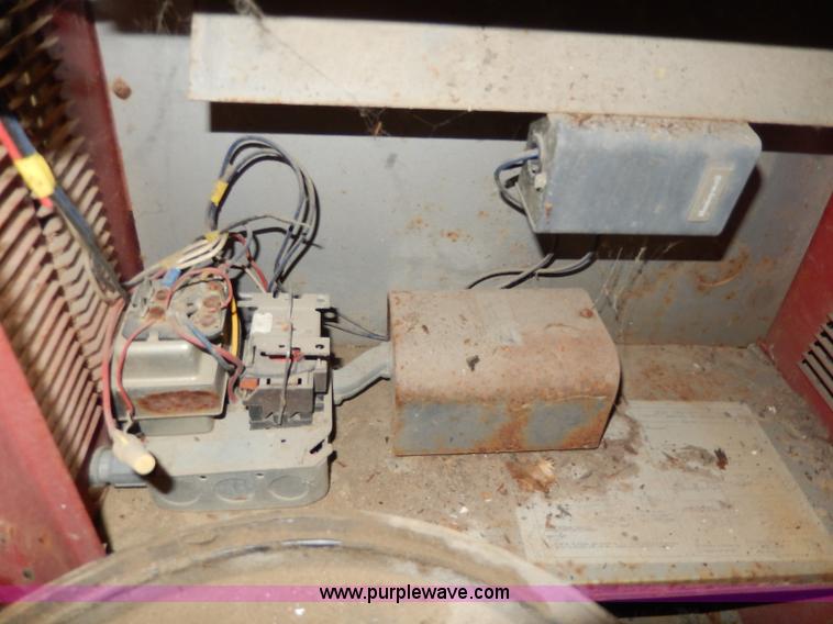 image for item AA9293 Petroleum heater