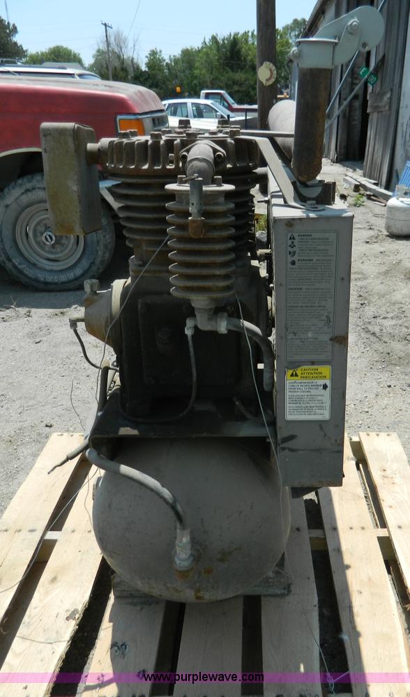 image for item AD9224 Industrial Air Machine air compressor