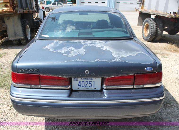 image for item AE9140 1996 Ford Crown Victoria Police Interceptor