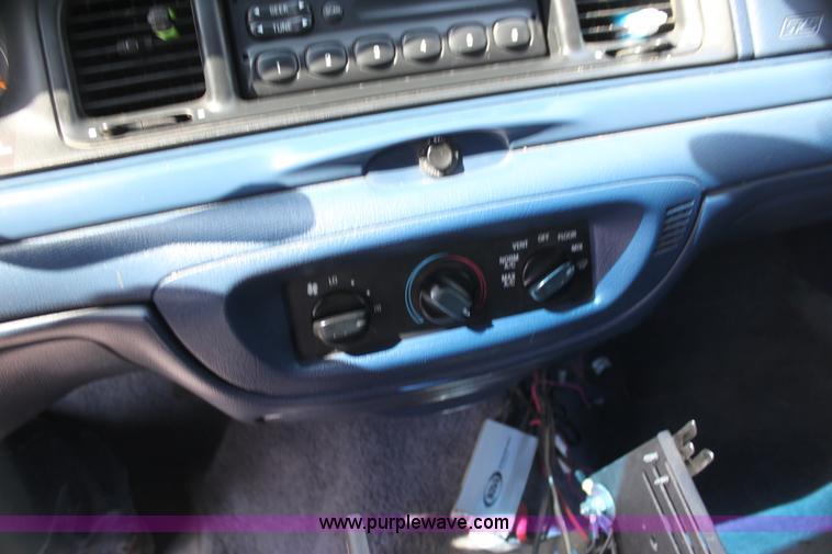 image for item AE9140 1996 Ford Crown Victoria Police Interceptor