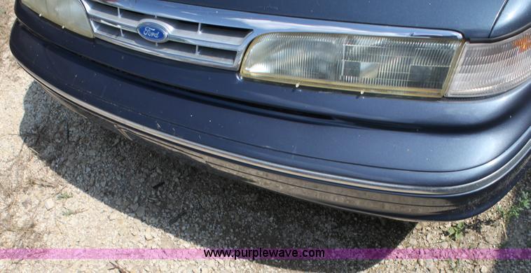 image for item AE9140 1996 Ford Crown Victoria Police Interceptor