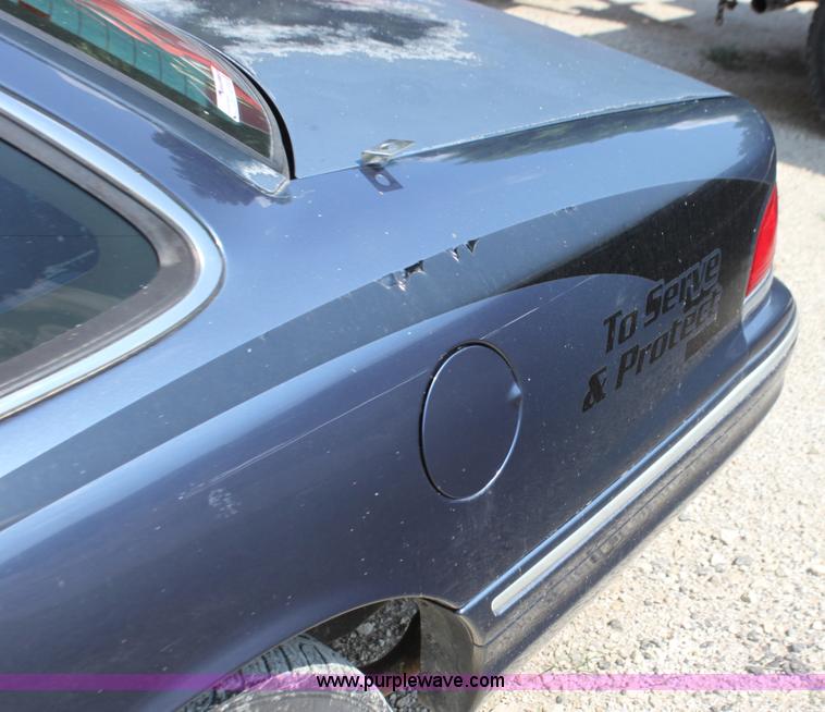 image for item AE9140 1996 Ford Crown Victoria Police Interceptor