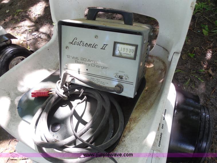 image for item AL9746 (2) Solo Caddy golf carts