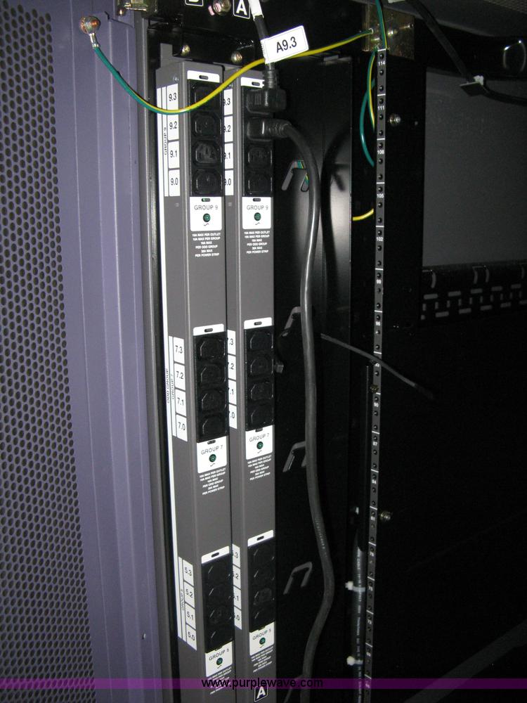 image for item AN9723 Sun Sunfire V890 rack mount server with cabinet