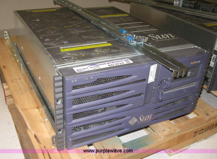 image for item AN9724 Sun Sunfire V480 rack mount server