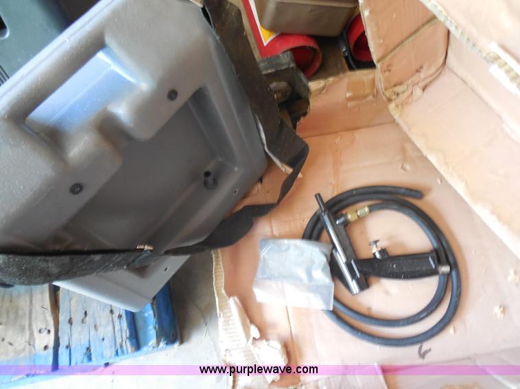 image for item AN9730 Assorted hand tools