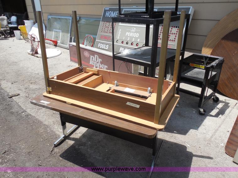 image for item AN9736 Assorted wood furnishings