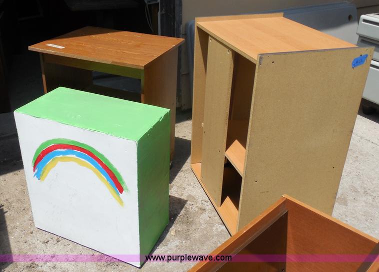 image for item AN9736 Assorted wood furnishings