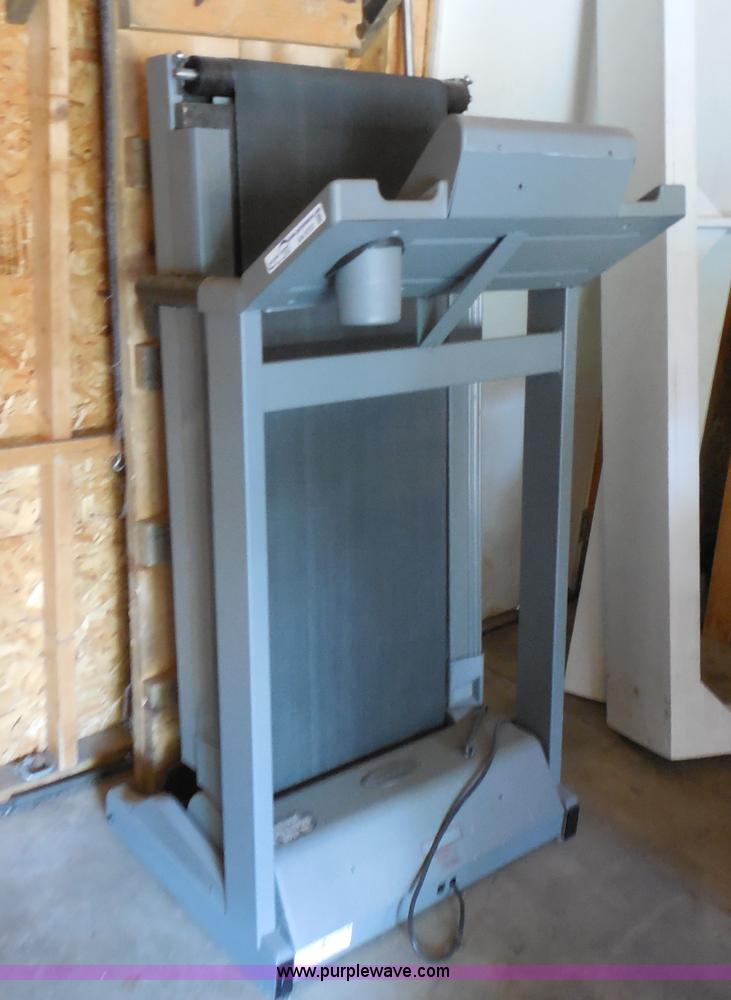 image for item AN9737 Milestone 4200 treadmill