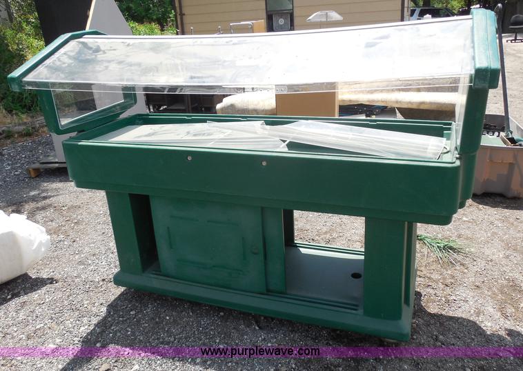 image for item AN9746 Assorted cafeteria serving units