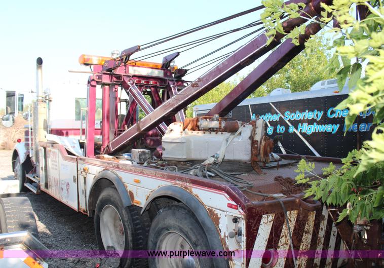 image for item D4065 1969 Kenworth tow truck